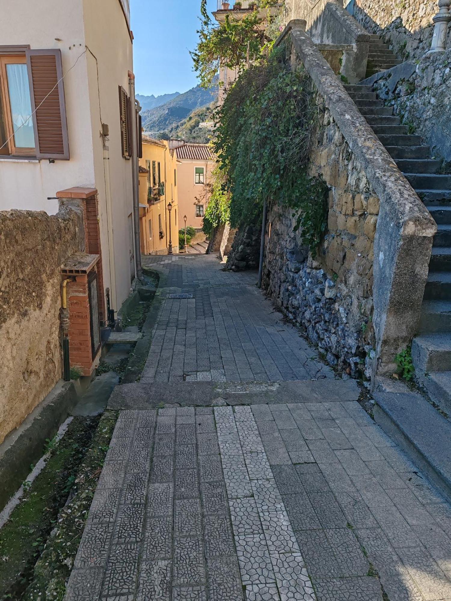 Smart House Ingresso Indipendente- Amalfi Coast Apartment Salerno Bagian luar foto
